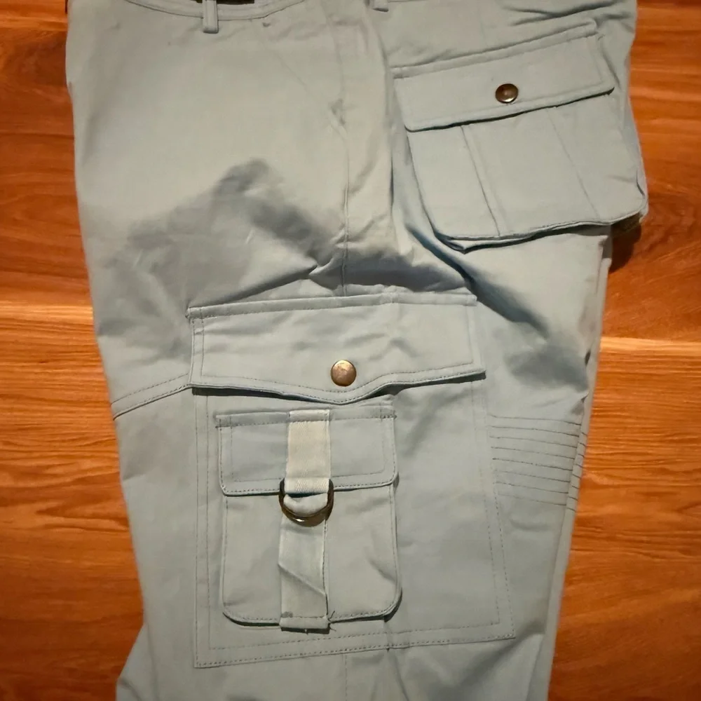 Flamingals cargo shorts - Picture 4 of 9